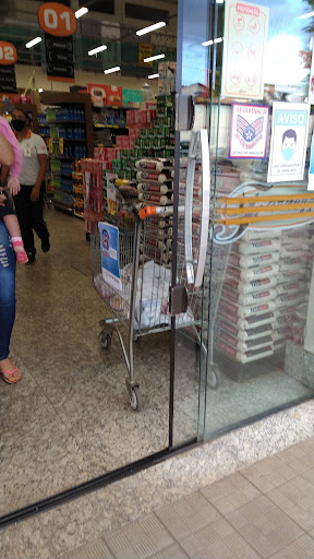 Supermercado Farnezze Matriz - Planalto
