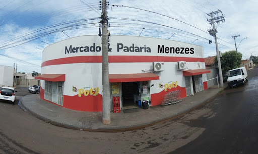 Mercado Menezes