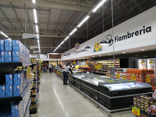 Supermercados Paraná
